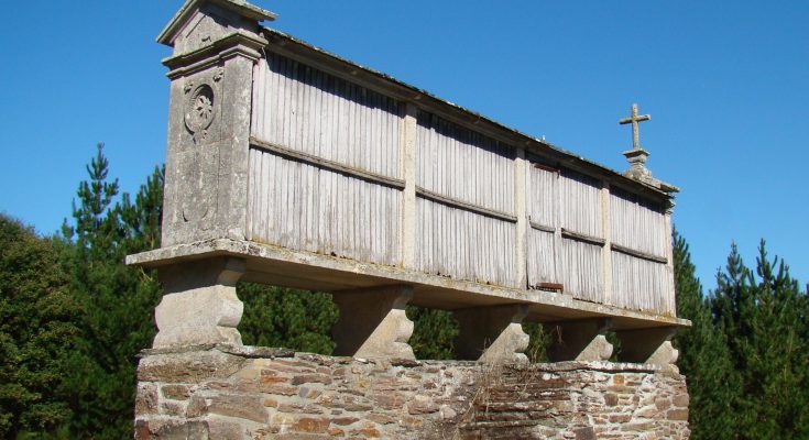 Photo of a traditional Galician granary
